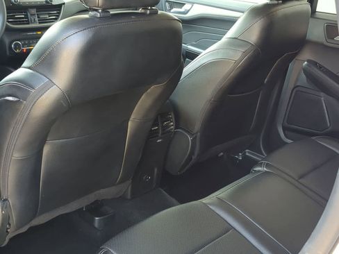 Used 2022 Ford Escape SEL image 18