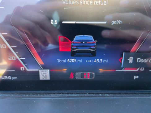 Used 2026 BMW X6 M60i AWD/4WD image 19