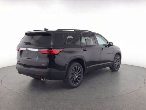 Used 2023 Chevrolet Traverse RS AWD/4WD image 4