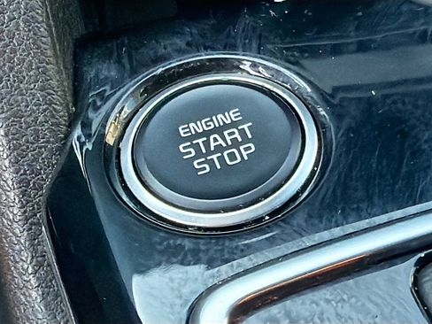 Used 2023 Kia Sportage SX image 32