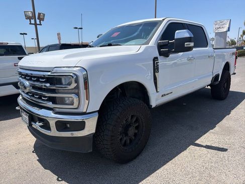 Used 2024 Ford F250 Lariat w/ Lariat Ultimate Package AWD/4WD image 1