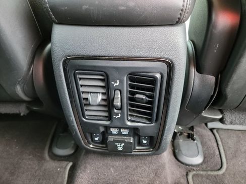 Used 2018 Dodge Durango GT AWD/4WD image 17