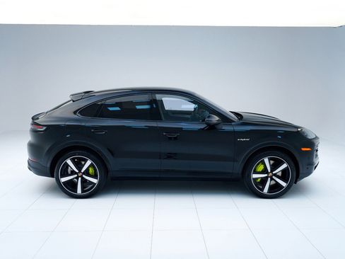 New 2026 Porsche Cayenne E-Hybrid Coupe image 8