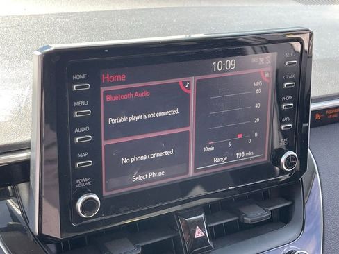 Used 2020 Toyota Corolla LE image 7