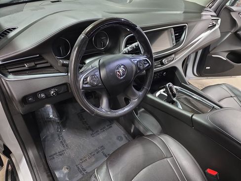 Used 2021 Buick Enclave Avenir w/ Avenir Technology Package image 18