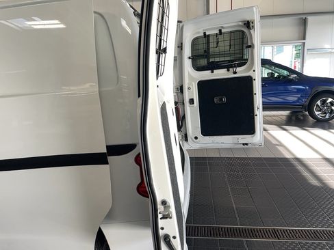 Used 2021 Nissan NV200 SV w/ Sliding Door Glass Package FWD image 11