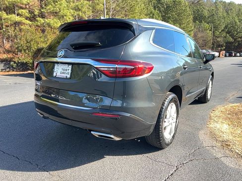 Used 2020 Buick Enclave Essence image 5