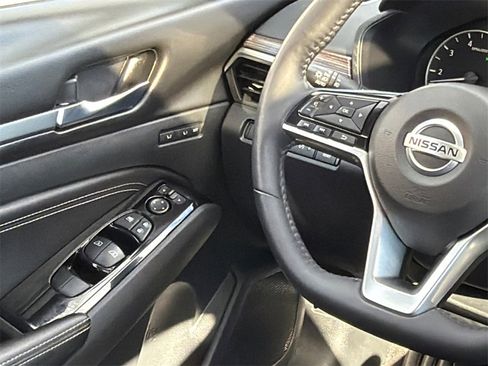 Used 2021 Nissan Altima 2.5 Platinum image 19
