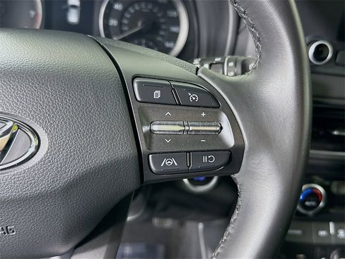 Certified 2022 Hyundai Kona SEL w/ Convenience Package image 23