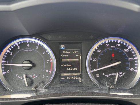 Used 2017 Toyota Highlander XLE FWD image 37