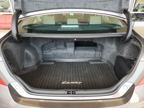 Used 2015 Toyota Camry SE image 20