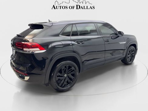 Used 2023 Volkswagen Atlas Cross Sport SE w/ Panoramic Sunroof Package FWD image 6