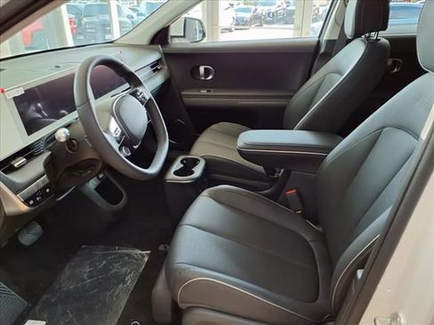 Certified 2024 Hyundai Ioniq 5 Limited RWD image 8