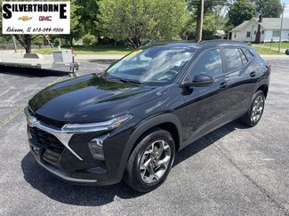 Used 2024 Chevrolet Trax LT image 1