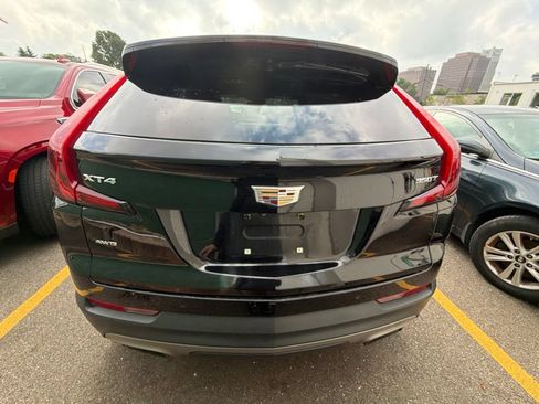 Used 2020 Cadillac XT4 Premium Luxury w/ Cold Weather Package AWD/4WD image 7