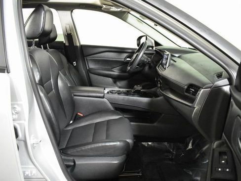 Certified 2024 Nissan Rogue SV w/ SV Premium Package image 34