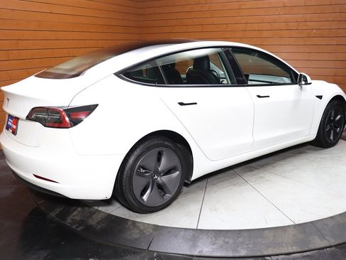 Used 2023 Tesla Model 3 Standard Range image 19
