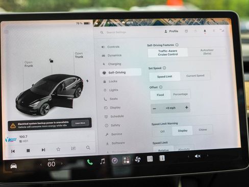Used 2018 Tesla Model 3 Long Range RWD image 13