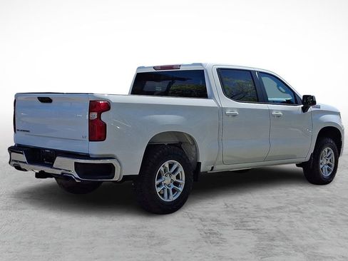 Used 2024 Chevrolet Silverado 1500 LT w/ Z71 Off-Road Package AWD/4WD image 4
