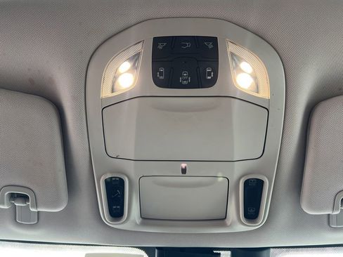 Used 2018 Chrysler Pacifica Limited image 22