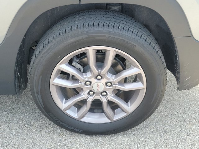 Used 2024 GMC Terrain SLT AWD/4WD image 7