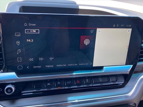 Used 2023 GMC Sierra 1500 SLT w/ SLT Premium Package image 9