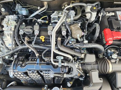 Used 2024 Nissan Altima 2.5 SV FWD image 25