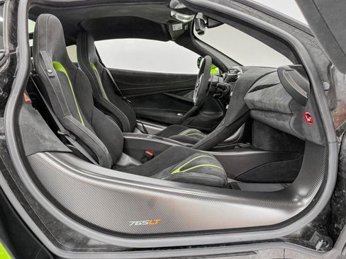 Used 2021 McLaren 765LT RWD image 26