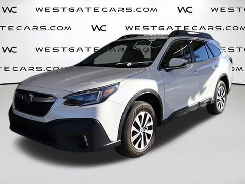 Used 2022 Subaru Outback Premium image 1