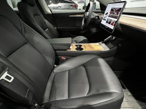 Used 2023 Tesla Model 3 Standard Range image 37