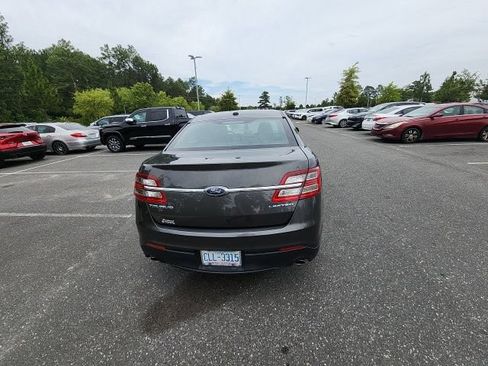 Used 2016 Ford Taurus Limited w/ Equipment Group 301A FWD image 13