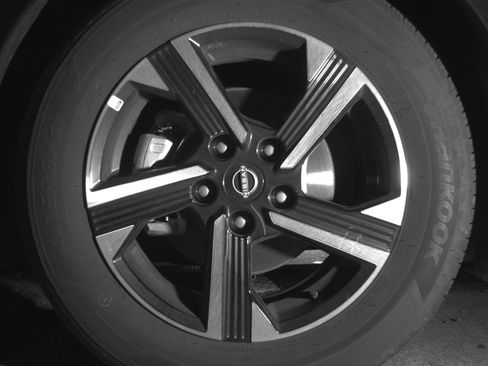 Used 2025 Nissan Sentra SV FWD image 12