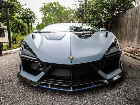 Used 2024 Lamborghini Revuelto AWD/4WD image 5