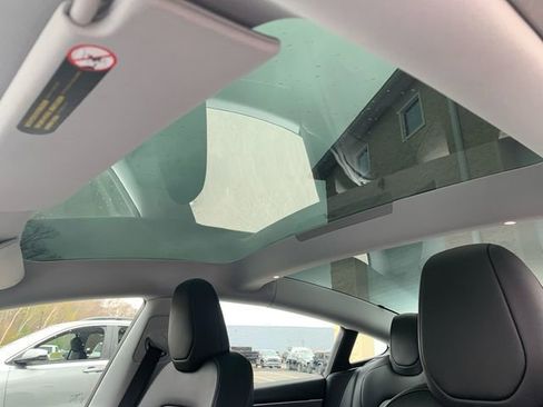 Used 2025 Tesla Model 3 Long Range RWD image 23