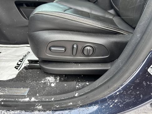 Used 2018 GMC Terrain Denali w/ Advanced Safety Package image 19