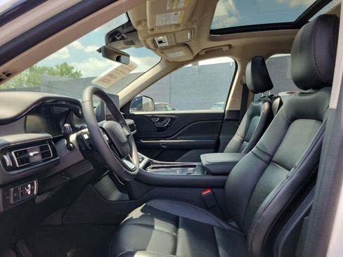Certified 2023 Lincoln Aviator AWD w/ Premium Package image 18