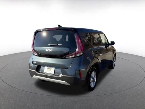 Used 2025 Kia Soul LX w/ LX Technology Package image 14