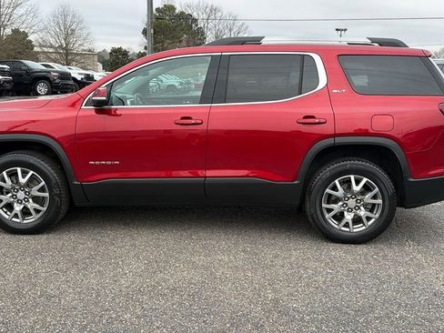 Used 2021 GMC Acadia SLT w/ Preferred Package image 8