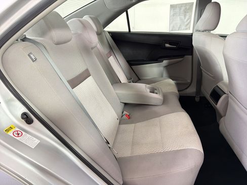 Used 2012 Toyota Camry LE FWD image 23