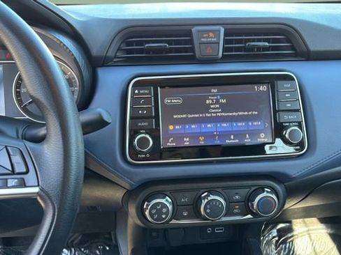Used 2023 Nissan Versa SV image 10