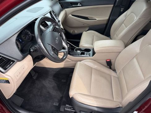 Used 2017 Hyundai Tucson SE Plus w/ Cargo Package image 11