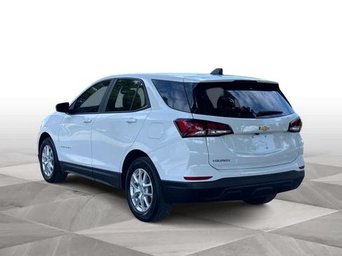 Used 2022 Chevrolet Equinox LS FWD image 6