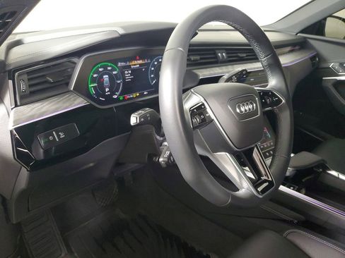 Used 2023 Audi e-tron Chronos w/ Chronos Package image 24