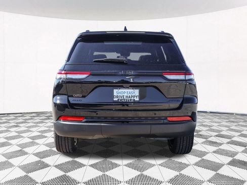 New 2025 Jeep Grand Cherokee Limited w/ Black Appearance Package image 12