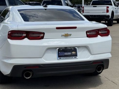 Used 2021 Chevrolet Camaro LT RWD image 8