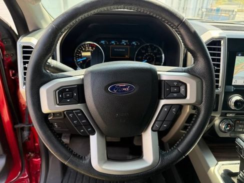 Used 2016 Ford F150 Lariat w/ Equipment Group 502A Luxury AWD/4WD image 27