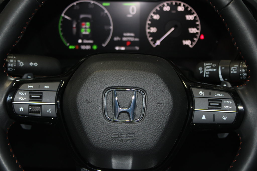 Used 2025 Honda CR-V Sport Touring image 13