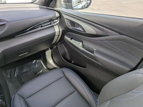 Used 2024 Buick Envista Sport Touring image 16