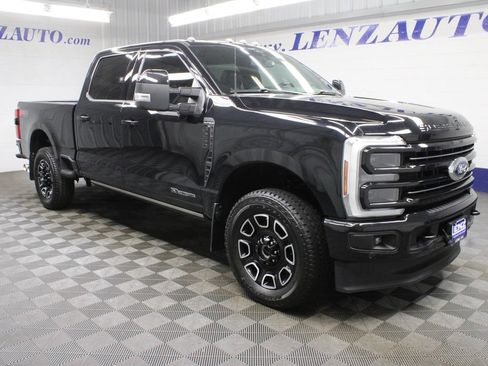Used 2025 Ford F250 Platinum AWD/4WD image 3
