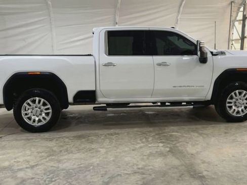 Used 2024 GMC Sierra 2500 SLT w/ SLT Convenience Package image 4